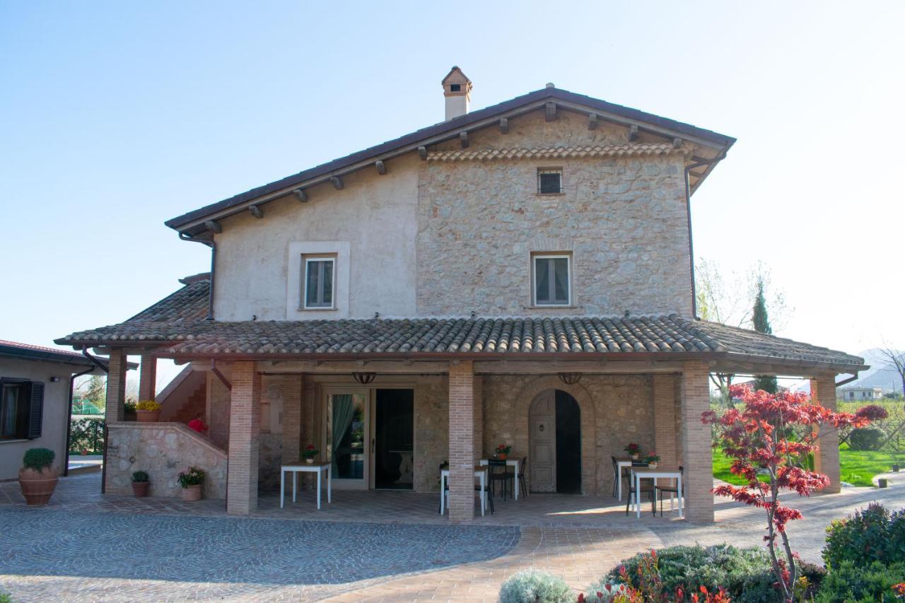 Camera Iris - B&B Antico Casale Monte San Biagio Exterior foto